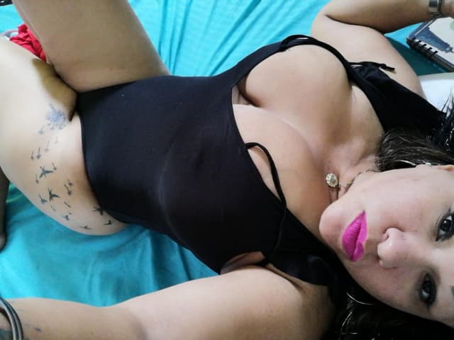 WebCAM of alondra_bigboobs